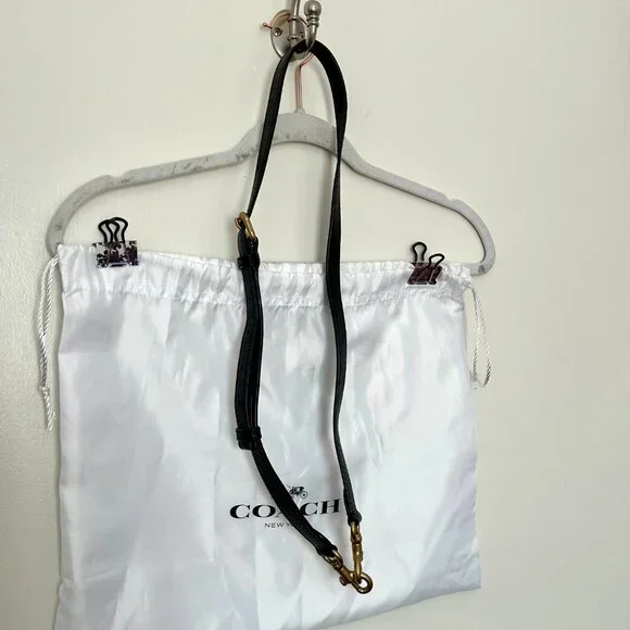 Coach Outlet Shay Crossbody in Black Pebbled Leather - Picture 7 of 14